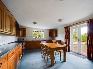 Kitchen- click for photo gallery